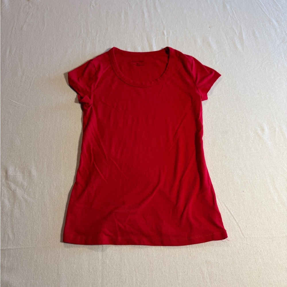 No Boundaries Women Size Small Classic Red Women's Top‎